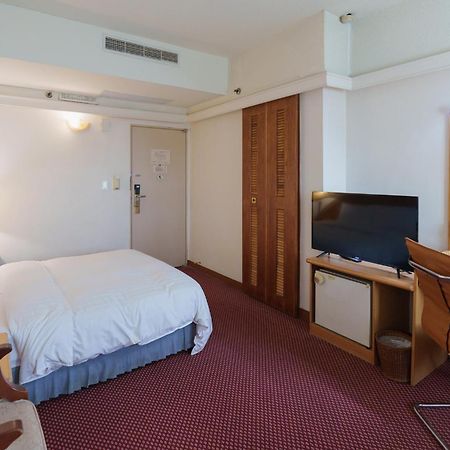 โอเรียนทัล โฮเต็ล Hotel ไถหนาน ภายนอก รูปภาพ