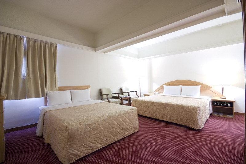 โอเรียนทัล โฮเต็ล Hotel ไถหนาน ภายนอก รูปภาพ